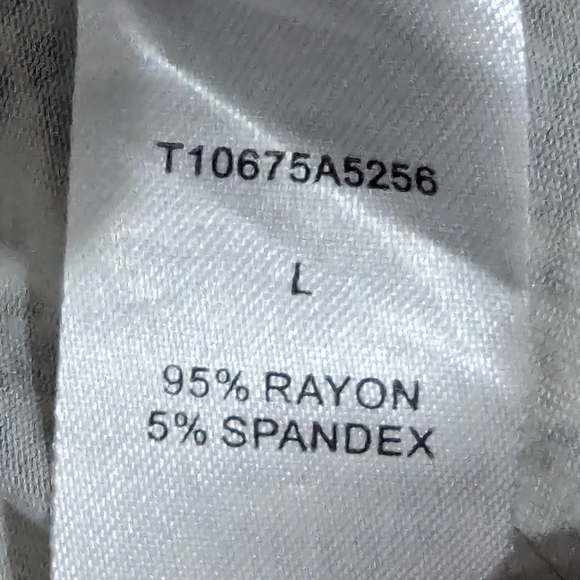 TART SIZE LARGE KNEE LENGTH taupe color. Popular in sophisticated work place - Picture 5 of 6